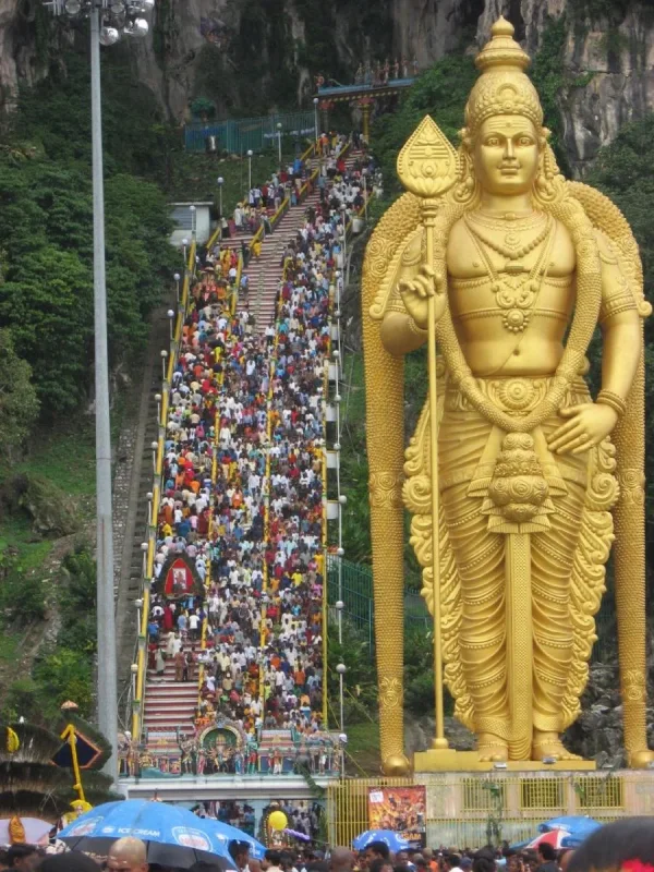 Thaipusam_at_Batu_caves.webp