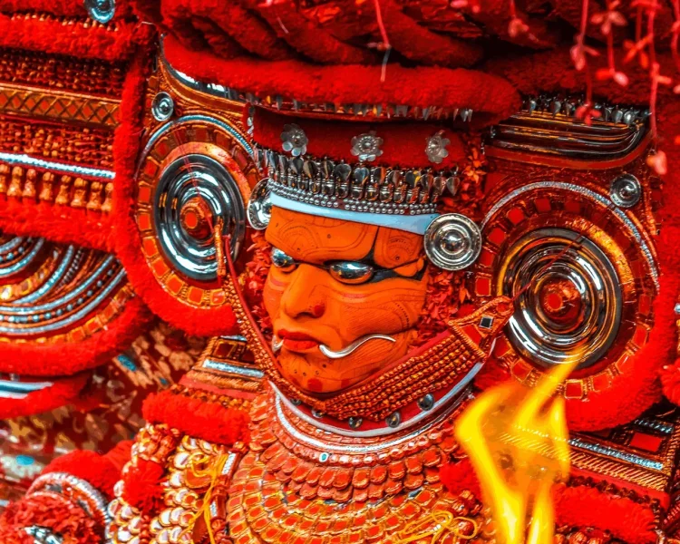 theyyam-01.webp