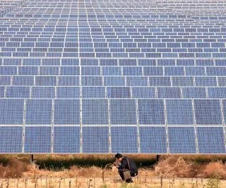 India-to-have-largest-solar-power-plant-in-the-world-overtaking-the-US.webp