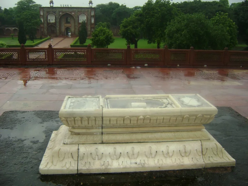 Dara Shikoh's Tomb.webp