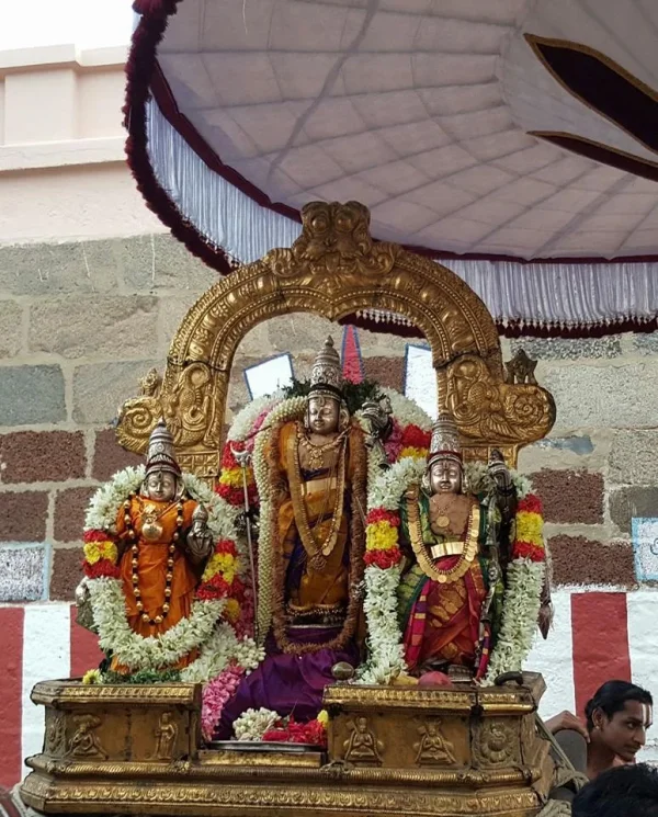 Ippasi masam poonarvasu thirunakshthram Sri Ramar purapadu.webp