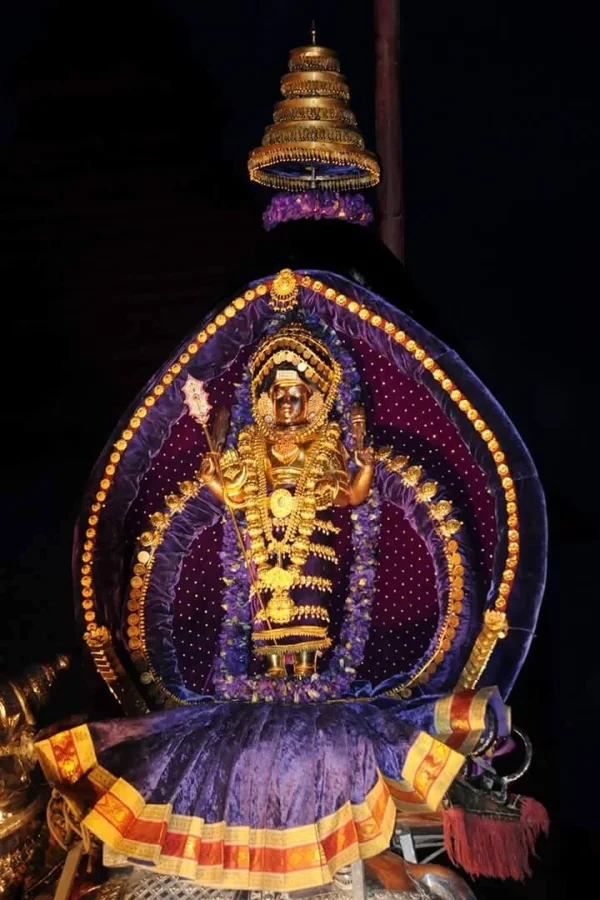 Yazhpanam Nallur Kandaswamy Temple_01.webp