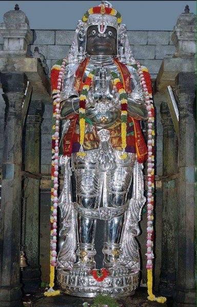 Namakkal Anjaneyar in Velli Kavasam!.jpg